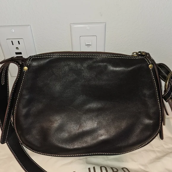 Hobo Black Leather Crossbody Bag - Picture 6 of 10